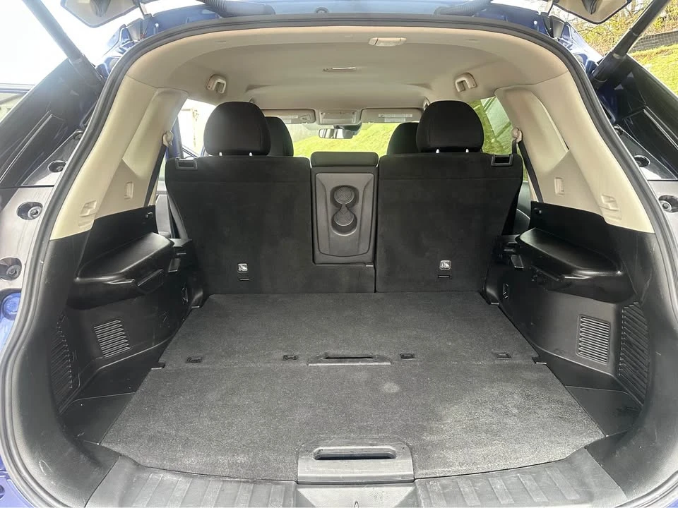2019 Nissan Rogue - Image 9 of 16
