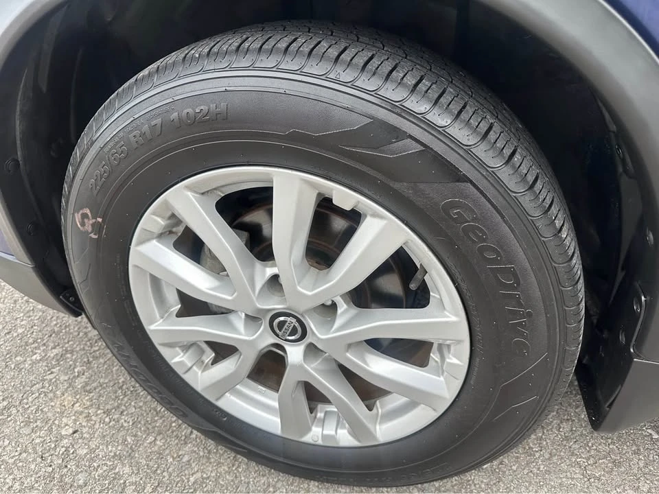 2019 Nissan Rogue - Image 16 of 16