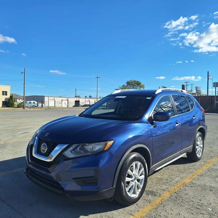 2019 Nissan Rogue - Image 2 of 9