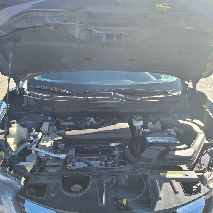 2019 Nissan Rogue - Image 8 of 9