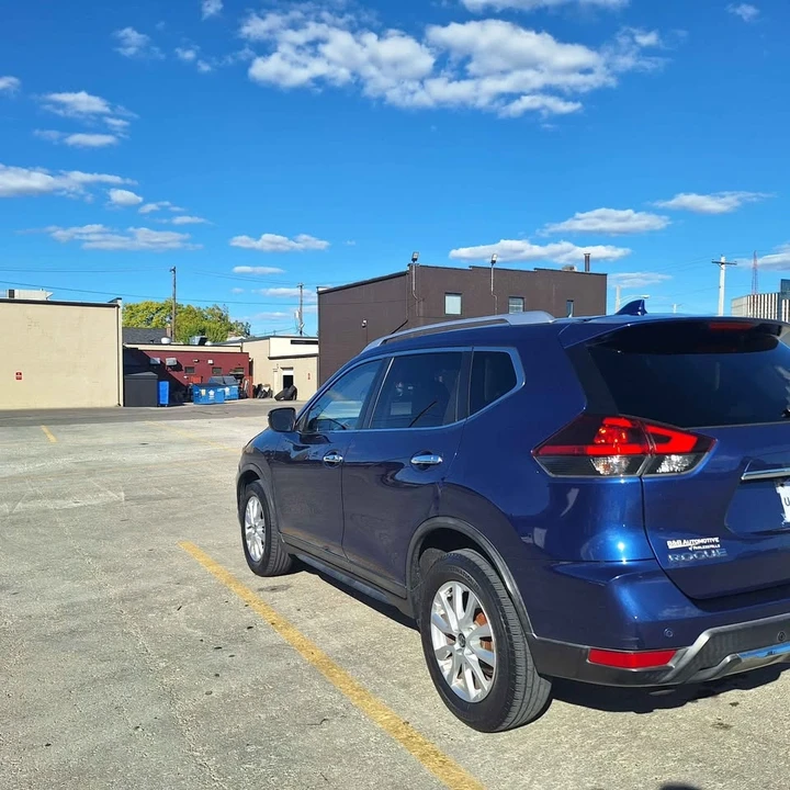 2019 Nissan Rogue - Image 3 of 9