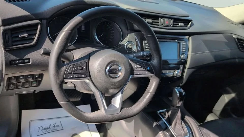 2019 Nissan Rogue - Image 10 of 19