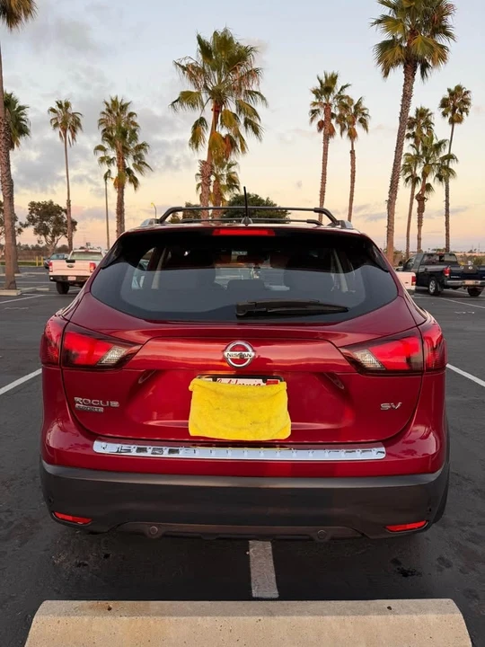 2019 Nissan Rogue - Image 4 of 6