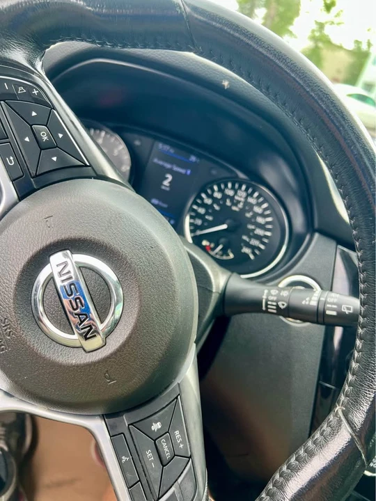 2019 Nissan Rogue - Image 19 of 20