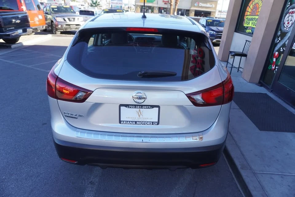 2019 Nissan Rogue - Image 9 of 20