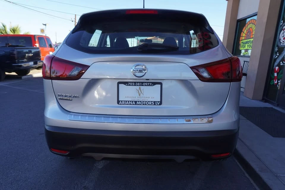 2019 Nissan Rogue - Image 7 of 20