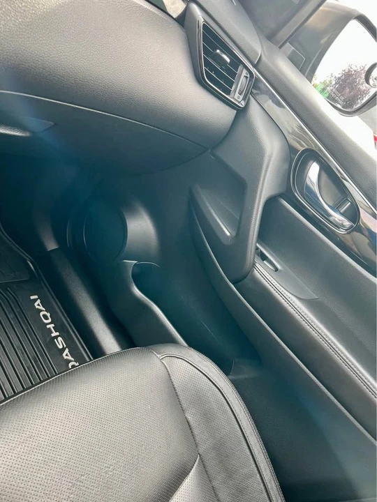 2019 Nissan Rogue - Image 18 of 20