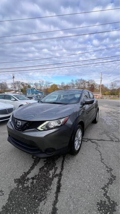 2019 Nissan Rogue - Image 4 of 14