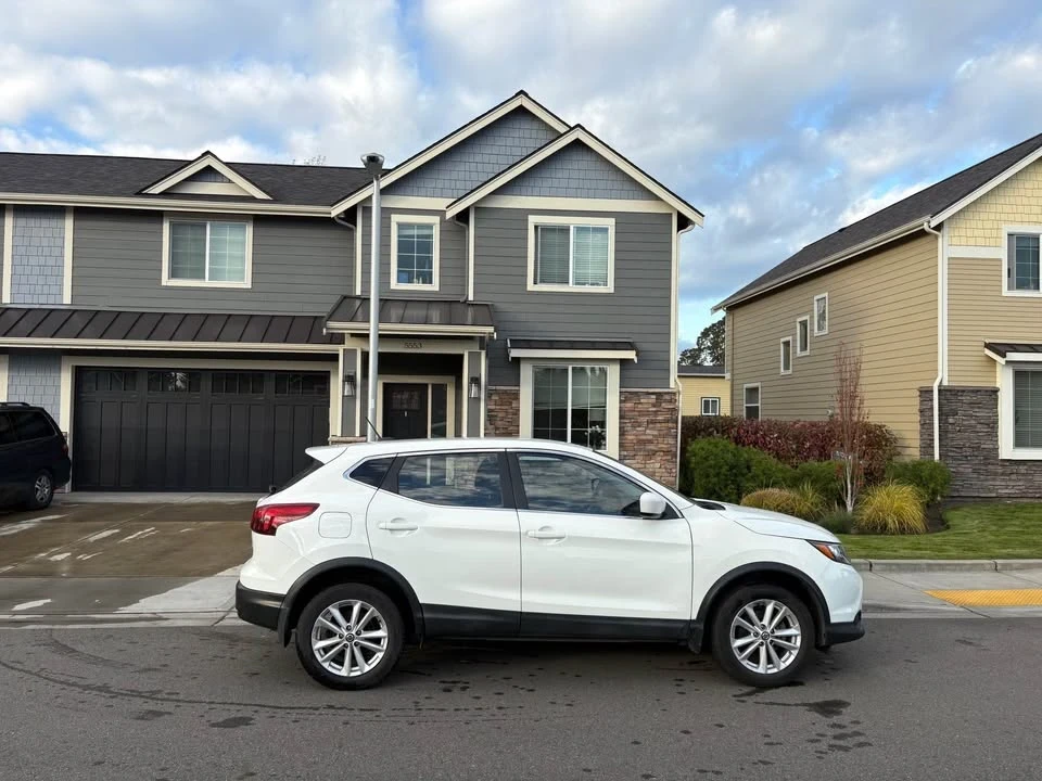 2019 Nissan Rogue - Image 3 of 15