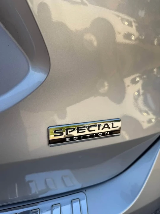 2019 Nissan Rogue - Image 10 of 11