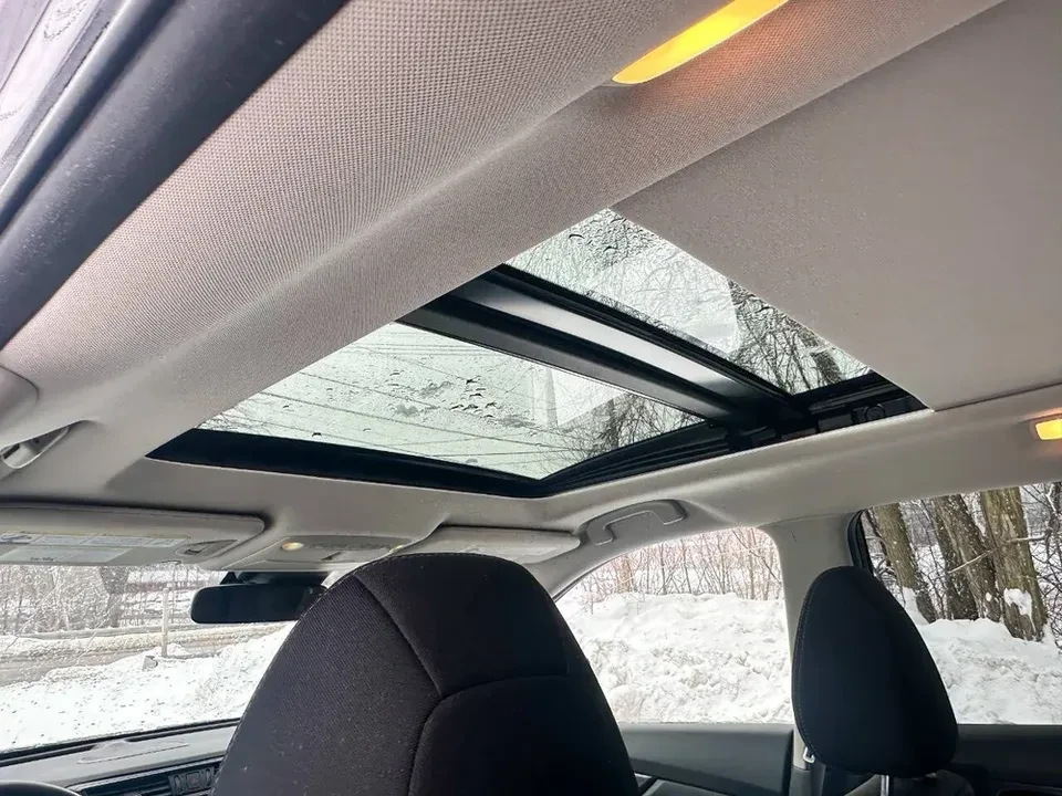 2019 Nissan Rogue - Image 19 of 20