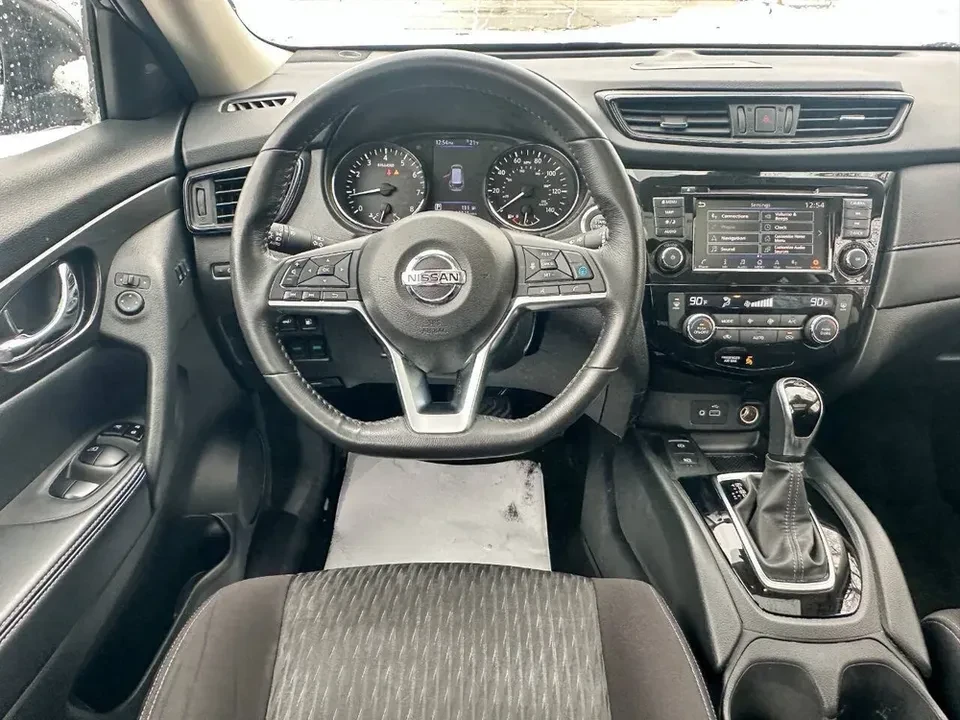 2019 Nissan Rogue - Image 16 of 20