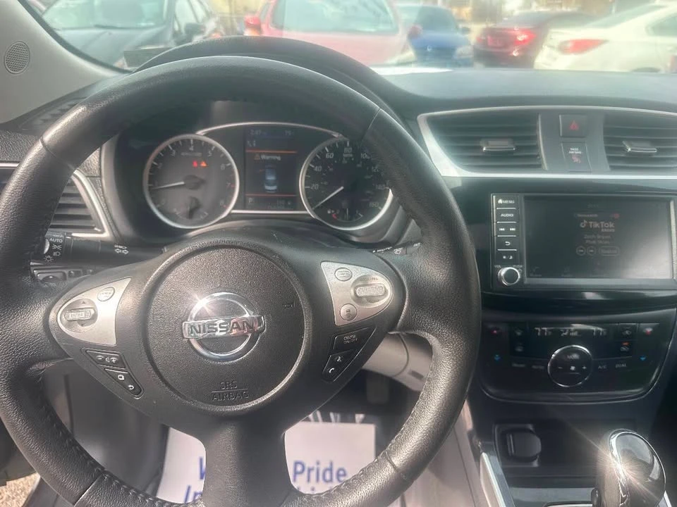 2019 Nissan Sentra 7th Gen - Image 12 of 16