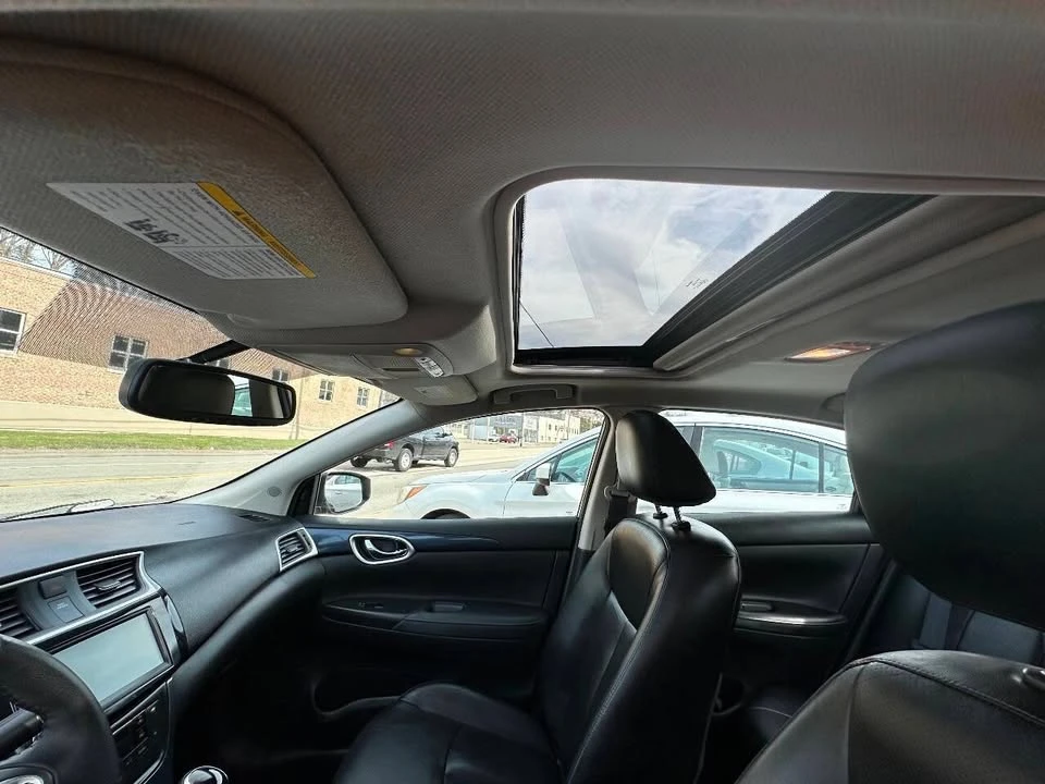 2019 Nissan Sentra 7th Gen - Image 14 of 16