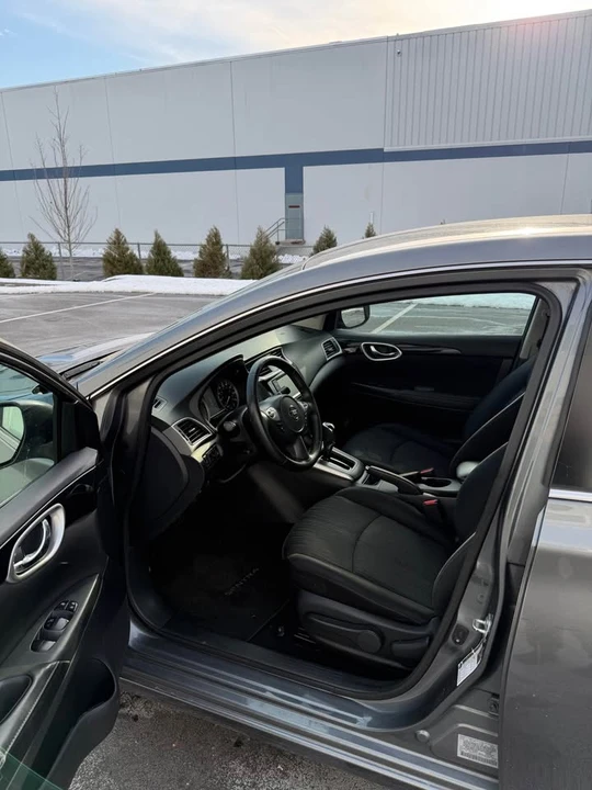 2019 Nissan Sentra 7th Gen - Image 10 of 13