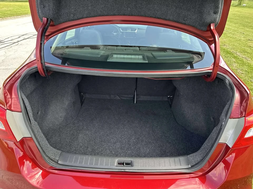 2019 Nissan Sentra 7th Gen - Image 9 of 20
