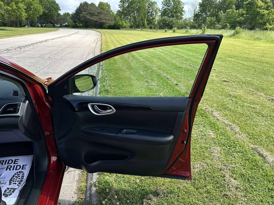 2019 Nissan Sentra 7th Gen - Image 12 of 20