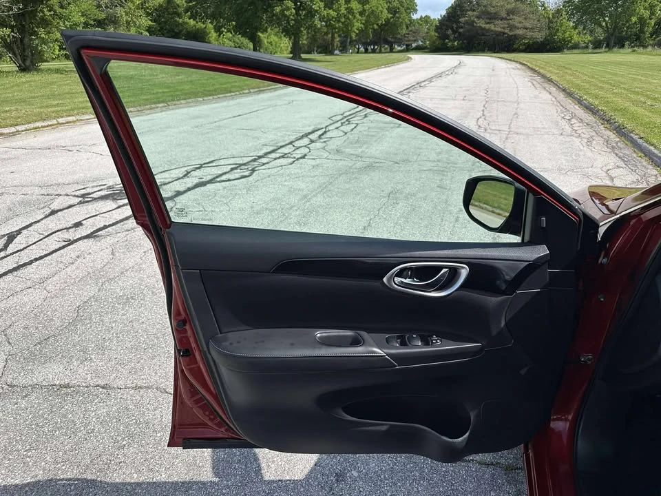 2019 Nissan Sentra 7th Gen - Image 10 of 20