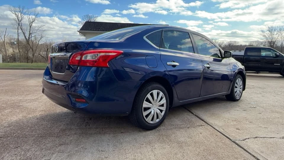 2019 Nissan Sentra 7th Gen - Image 12 of 20