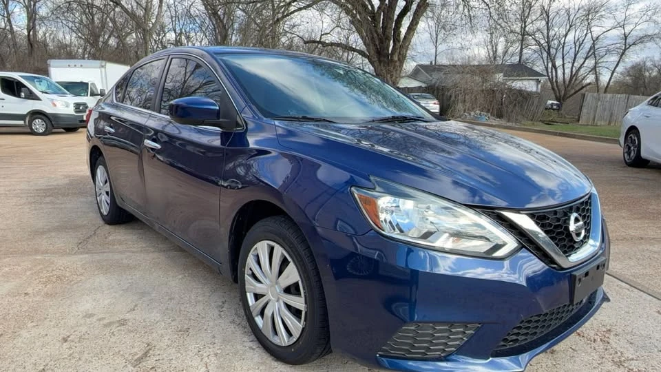 2019 Nissan Sentra 7th Gen - Image 13 of 20