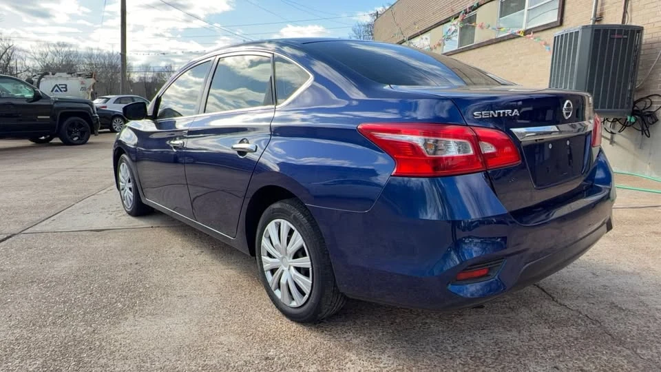 2019 Nissan Sentra 7th Gen - Image 10 of 20
