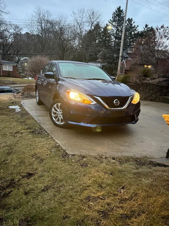 2019 Nissan Sentra 7th Gen - Image 5 of 8