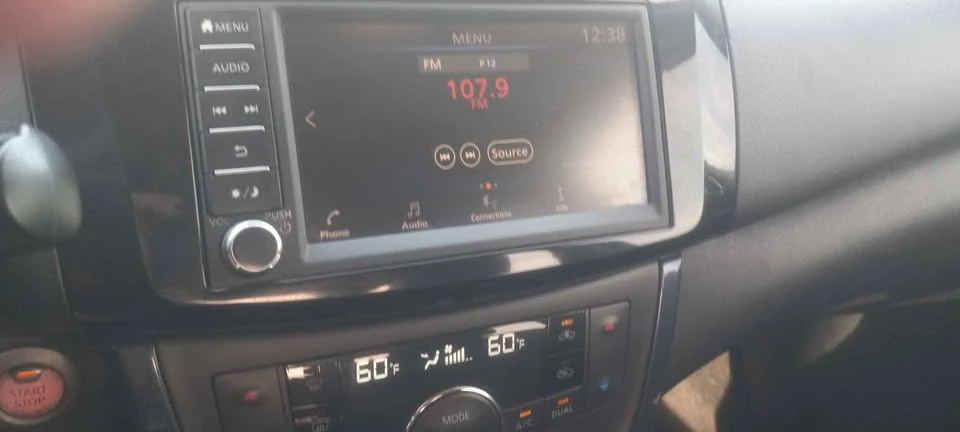2019 Nissan Sentra 7th Gen - Image 4 of 10