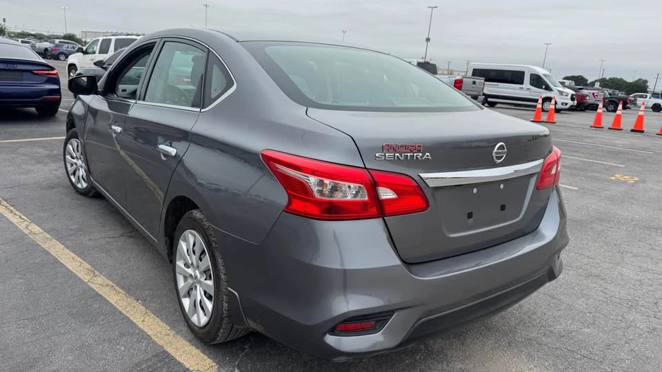 2019 Nissan Sentra 7th Gen - Image 8 of 11