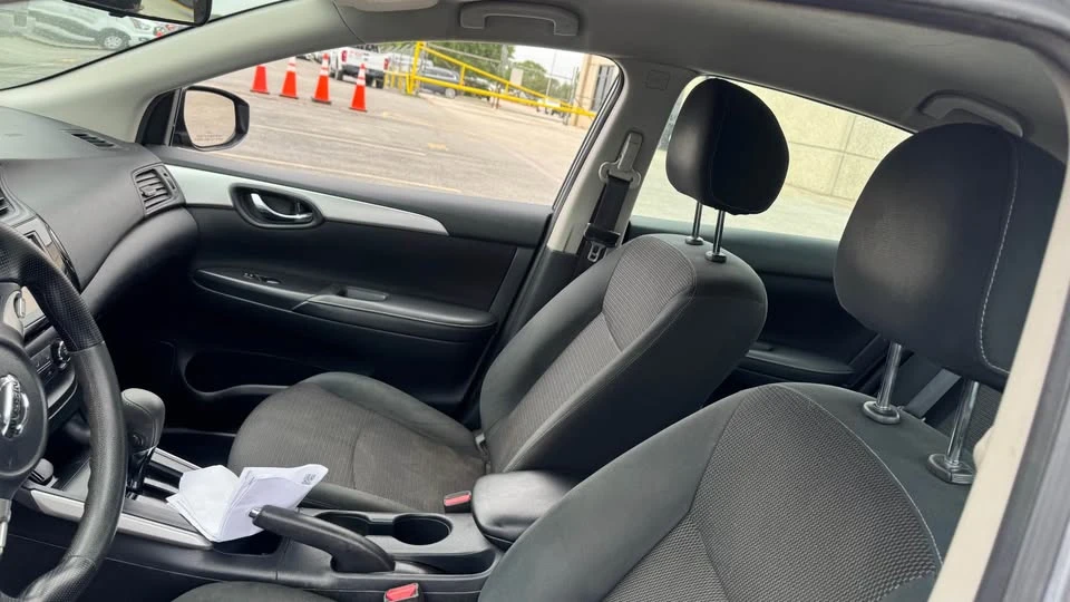 2019 Nissan Sentra 7th Gen - Image 10 of 11