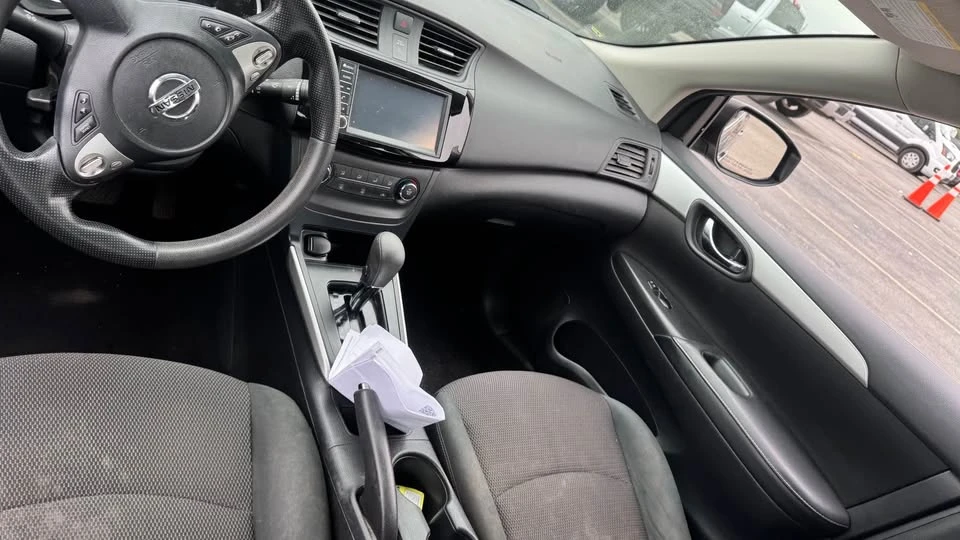 2019 Nissan Sentra 7th Gen - Image 9 of 11