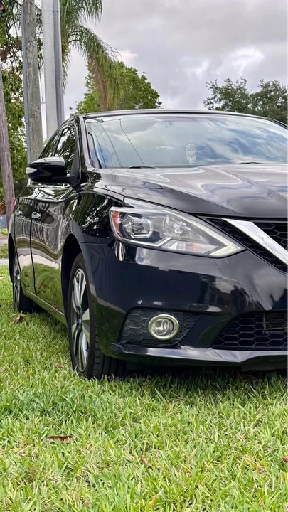 2019 Nissan Sentra 7th Gen - Image 3 of 15