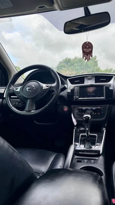 2019 Nissan Sentra 7th Gen - Image 10 of 15