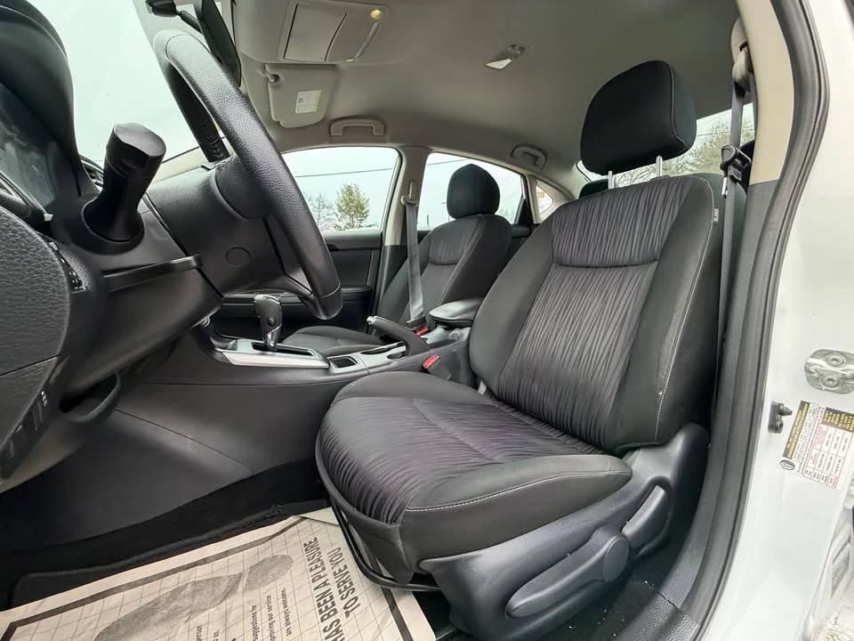 2019 Nissan Sentra 7th Gen - Image 14 of 17