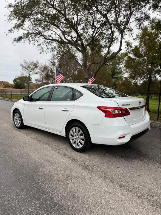 2019 Nissan Sentra 7th Gen - Image 2 of 13