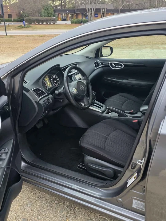 2019 Nissan Sentra 7th Gen - Image 6 of 9