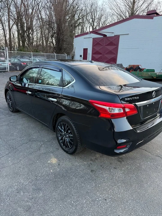 2019 Nissan Sentra 7th Gen - Image 10 of 17