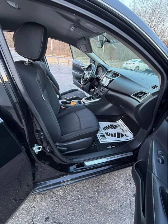 2019 Nissan Sentra 7th Gen - Image 13 of 17