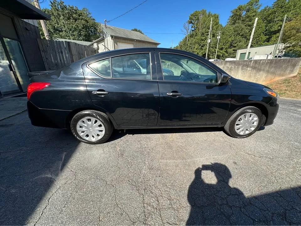 2019 Nissan Versa - Image 12 of 18