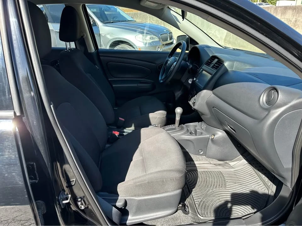 2019 Nissan Versa - Image 14 of 18