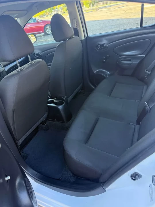 2019 Nissan Versa - Image 7 of 11
