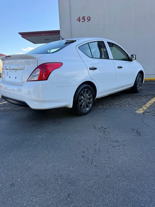 2019 Nissan Versa - Image 3 of 11