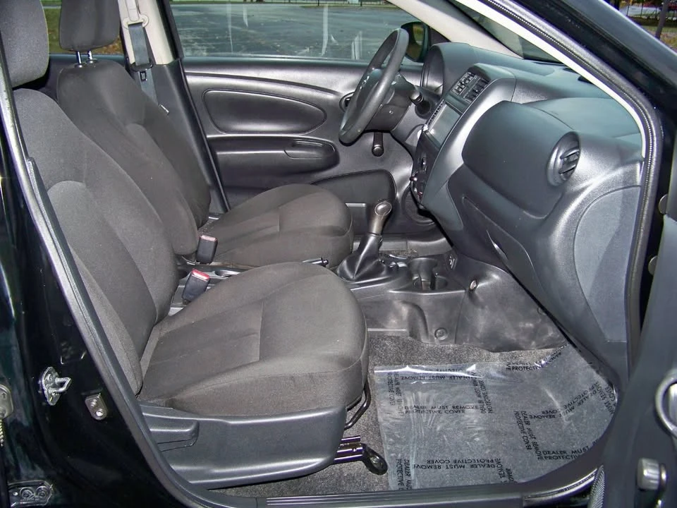2019 Nissan Versa - Image 17 of 20