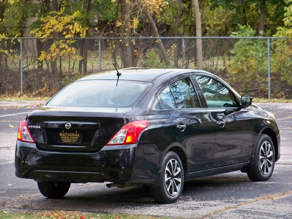 2019 Nissan Versa - Image 6 of 20