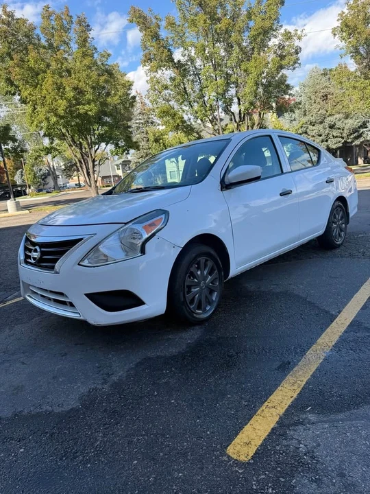 2019 Nissan Versa - Image 5 of 11