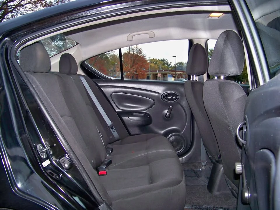 2019 Nissan Versa - Image 18 of 20