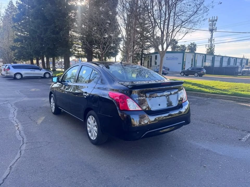 2019 Nissan Versa - Image 5 of 20