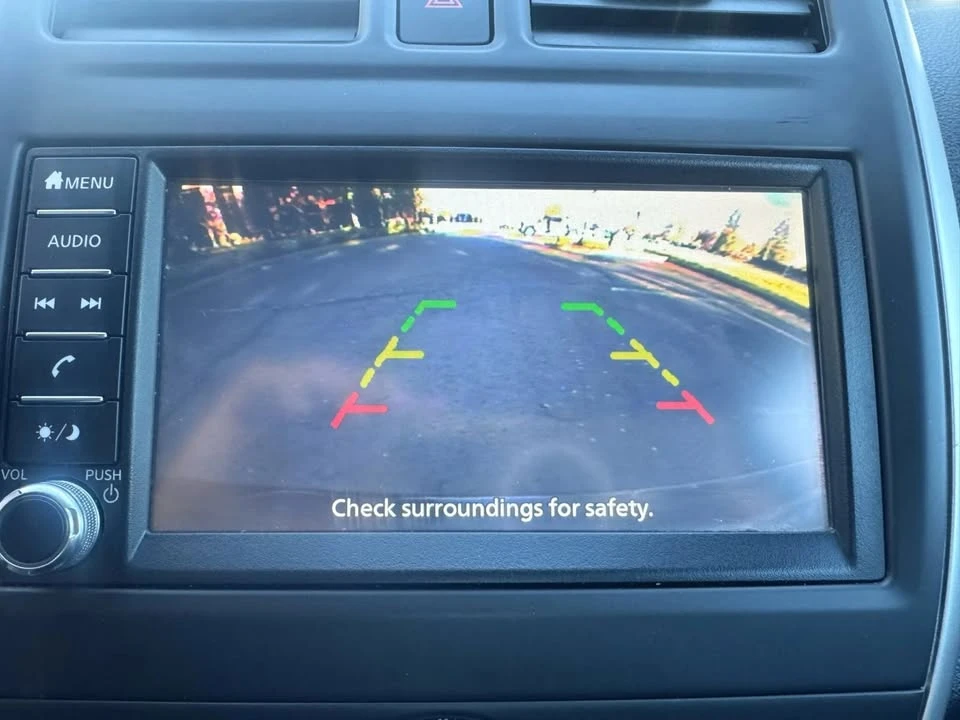 2019 Nissan Versa - Image 14 of 20