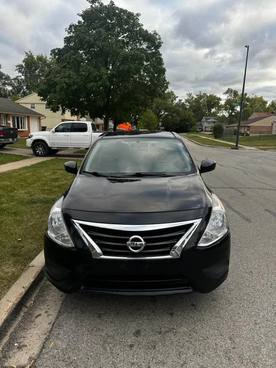 2019 Nissan Versa - Image 2 of 7