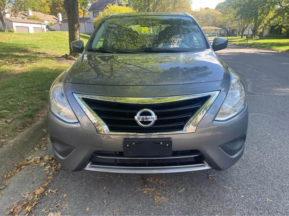 2019 Nissan Versa - Image 4 of 20