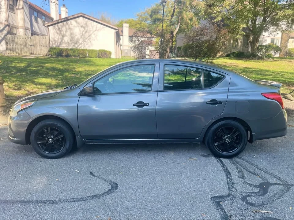 2019 Nissan Versa - Image 17 of 20